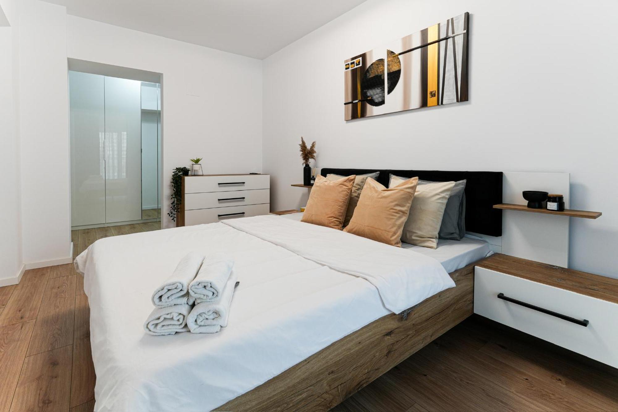 Sandra - Park-View Apt With Balcony & Parking Βουκουρέστι Εξωτερικό φωτογραφία