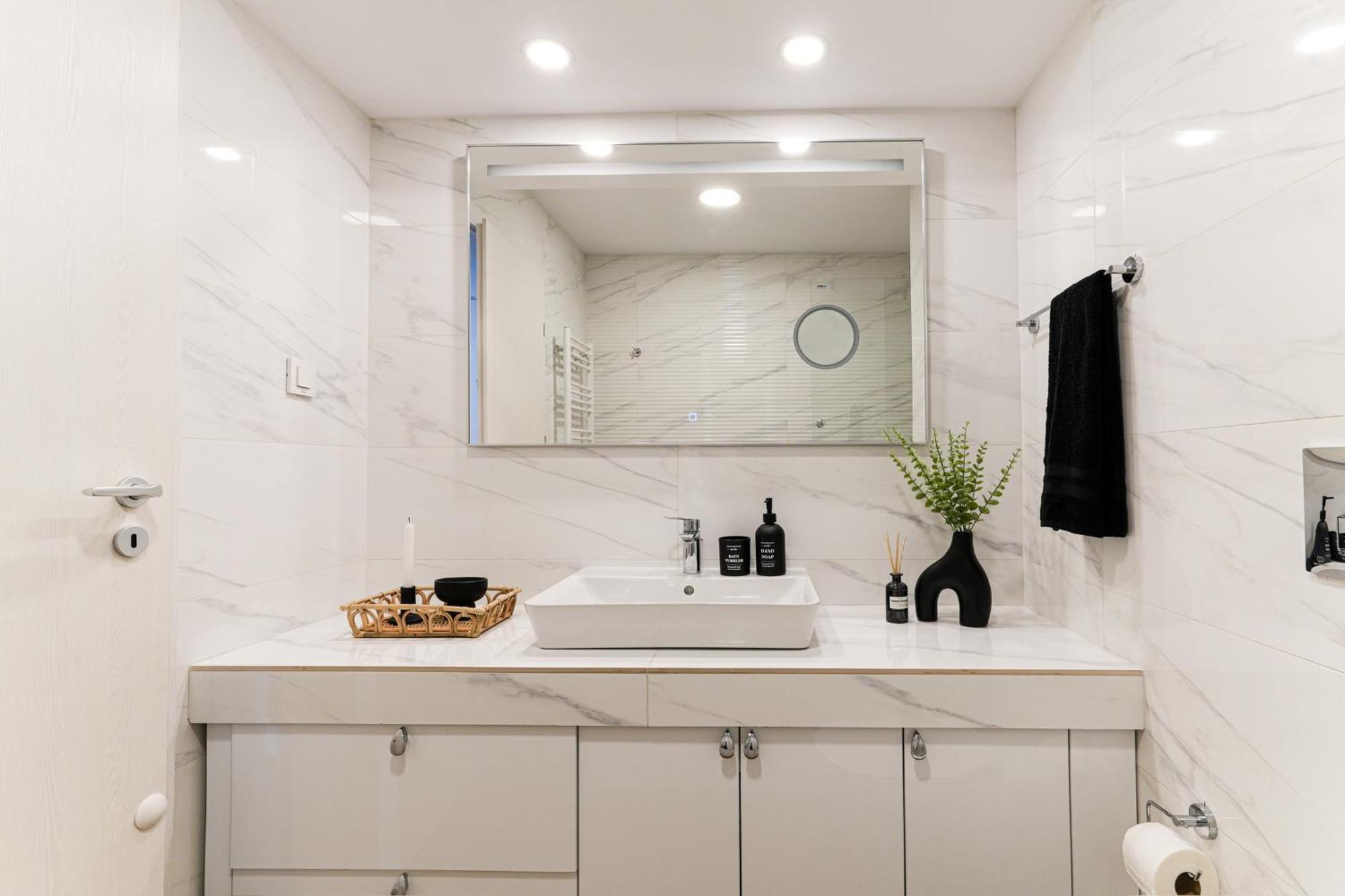 Sandra - Park-View Apt With Balcony & Parking Βουκουρέστι Εξωτερικό φωτογραφία